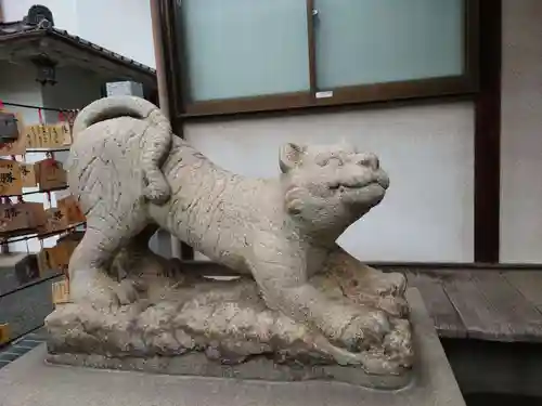 正伝寺の狛犬