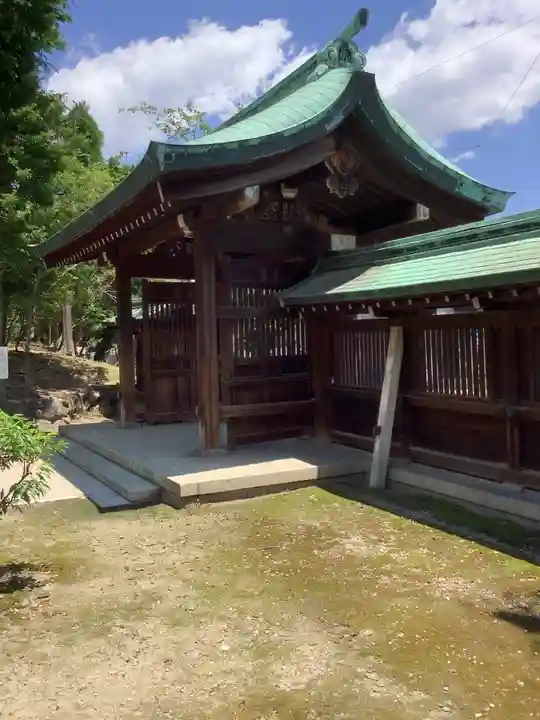 真清田神社の山門・神門