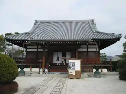 阿弥陀寺の本殿・本堂