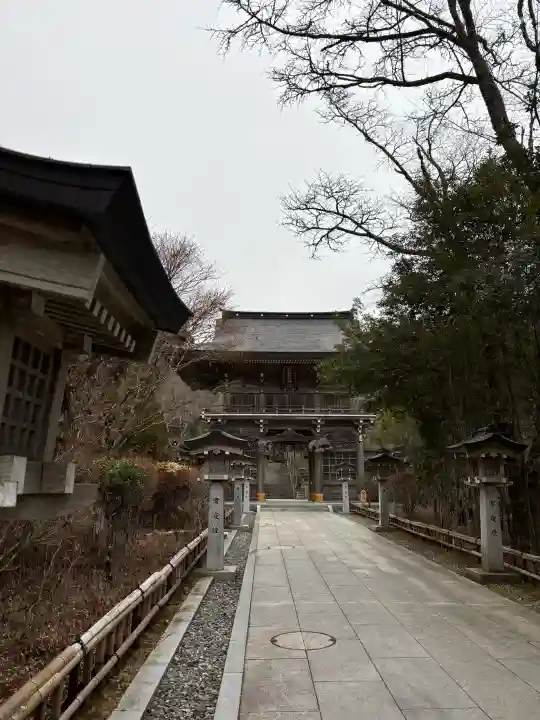秋葉山本宮 秋葉神社 上社の{uncategorized: "未分類", other: "その他", undefined: "問題あり", building: "その他建物", grave: "お墓", sacred_gate: "鳥居", guardian: "狛犬", statue: "像", buddha: "仏像", history: "歴史", nature: "自然", garden: "庭園", animal: "動物", pagoda: "塔", temizu: "手水舎", mountain_gate: "山門・神門", sanctuary: "本殿・本堂", subordinate: "末社・摂社", art: "芸術", scenery: "景色", jizo: "地蔵", ema: "絵馬", goshuin: "御朱印", omikuji: "おみくじ", items: "授与品その他", amulet: "お守り", goshuincho: "御朱印帳", eats: "食事", festival: "お祭り", votive_dance: "神楽", shichigosan: "七五三参", wedding: "結婚式", experience: "体験その他", initially: "初詣", around: "周辺", anti_infection: "感染症対策"}