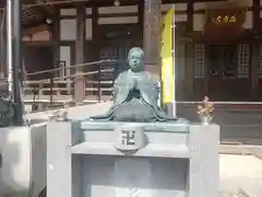 四方寺の像