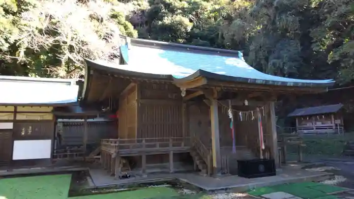 洲崎神社の本殿・本堂