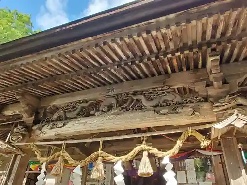 磐椅神社の芸術