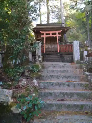 四宮神社の本殿