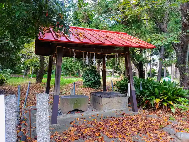 神明社(三十番神宮)の手水舎