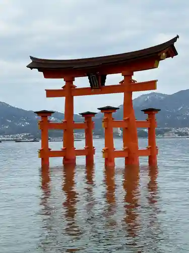 厳島神社(広島県)