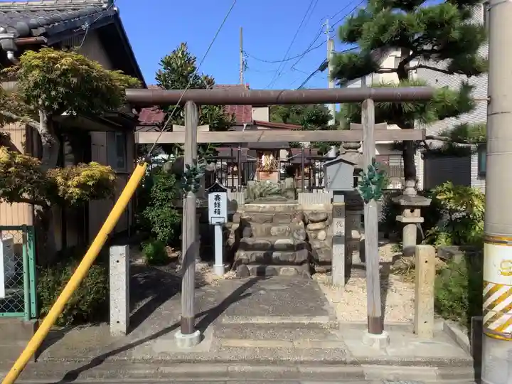 白山神社(中郷)の鳥居