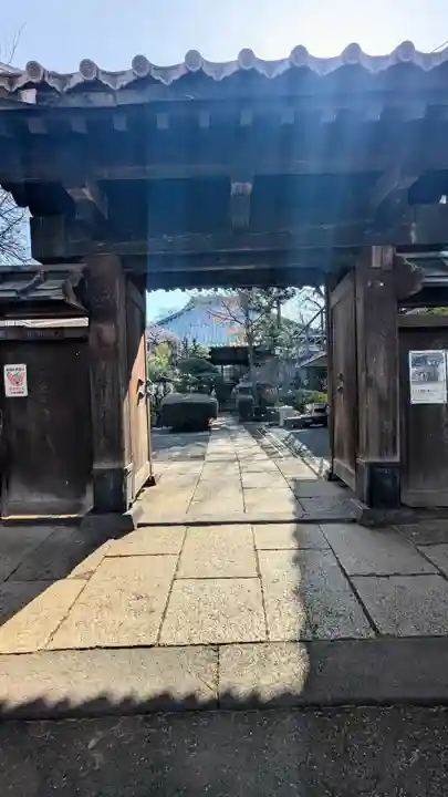 妙行寺の山門・神門