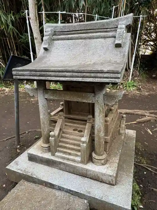 江島神社の{uncategorized: "未分類", other: "その他", undefined: "問題あり", building: "その他建物", grave: "お墓", sacred_gate: "鳥居", guardian: "狛犬", statue: "像", buddha: "仏像", history: "歴史", nature: "自然", garden: "庭園", animal: "動物", pagoda: "塔", temizu: "手水舎", mountain_gate: "山門・神門", sanctuary: "本殿・本堂", subordinate: "末社・摂社", art: "芸術", scenery: "景色", jizo: "地蔵", ema: "絵馬", goshuin: "御朱印", omikuji: "おみくじ", items: "授与品その他", amulet: "お守り", goshuincho: "御朱印帳", eats: "食事", festival: "お祭り", votive_dance: "神楽", shichigosan: "七五三参", wedding: "結婚式", experience: "体験その他", initially: "初詣", around: "周辺", anti_infection: "感染症対策"}