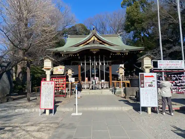 鎮守氷川神社の{uncategorized: "未分類", other: "その他", undefined: "問題あり", building: "その他建物", grave: "お墓", sacred_gate: "鳥居", guardian: "狛犬", statue: "像", buddha: "仏像", history: "歴史", nature: "自然", garden: "庭園", animal: "動物", pagoda: "塔", temizu: "手水舎", mountain_gate: "山門・神門", sanctuary: "本殿・本堂", subordinate: "末社・摂社", art: "芸術", scenery: "景色", jizo: "地蔵", ema: "絵馬", goshuin: "御朱印", omikuji: "おみくじ", items: "授与品その他", amulet: "お守り", goshuincho: "御朱印帳", eats: "食事", festival: "お祭り", votive_dance: "神楽", shichigosan: "七五三参", wedding: "結婚式", experience: "体験その他", initially: "初詣", around: "周辺", anti_infection: "感染症対策"}