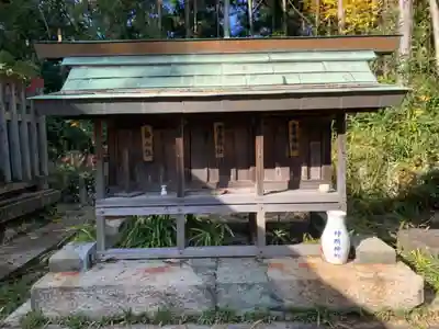 神明社（落合町）の末社・摂社