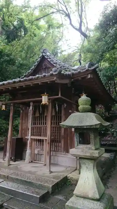 枚岡神社の末社・摂社