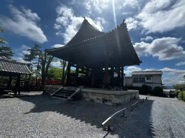 方広寺の{uncategorized: "未分類", other: "その他", undefined: "問題あり", building: "その他建物", grave: "お墓", sacred_gate: "鳥居", guardian: "狛犬", statue: "像", buddha: "仏像", history: "歴史", nature: "自然", garden: "庭園", animal: "動物", pagoda: "塔", temizu: "手水舎", mountain_gate: "山門・神門", sanctuary: "本殿・本堂", subordinate: "末社・摂社", art: "芸術", scenery: "景色", jizo: "地蔵", ema: "絵馬", goshuin: "御朱印", omikuji: "おみくじ", items: "授与品その他", amulet: "お守り", goshuincho: "御朱印帳", eats: "食事", festival: "お祭り", votive_dance: "神楽", shichigosan: "七五三参", wedding: "結婚式", experience: "体験その他", initially: "初詣", around: "周辺", anti_infection: "感染症対策"}