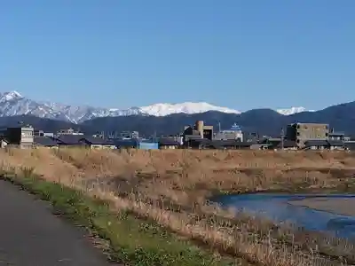杉杜白髭神社の景色