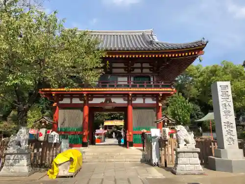 瀧泉寺（目黒不動尊）の山門