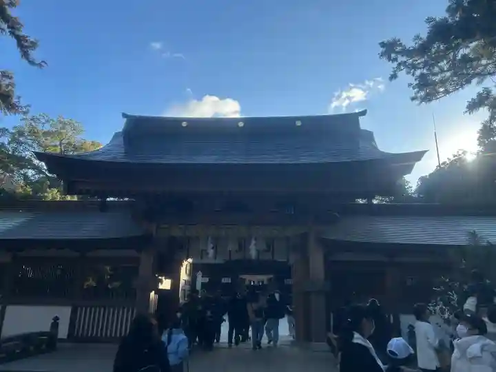 大山祇神社の{uncategorized: "未分類", other: "その他", undefined: "問題あり", building: "その他建物", grave: "お墓", sacred_gate: "鳥居", guardian: "狛犬", statue: "像", buddha: "仏像", history: "歴史", nature: "自然", garden: "庭園", animal: "動物", pagoda: "塔", temizu: "手水舎", mountain_gate: "山門・神門", sanctuary: "本殿・本堂", subordinate: "末社・摂社", art: "芸術", scenery: "景色", jizo: "地蔵", ema: "絵馬", goshuin: "御朱印", omikuji: "おみくじ", items: "授与品その他", amulet: "お守り", goshuincho: "御朱印帳", eats: "食事", festival: "お祭り", votive_dance: "神楽", shichigosan: "七五三参", wedding: "結婚式", experience: "体験その他", initially: "初詣", around: "周辺", anti_infection: "感染症対策"}