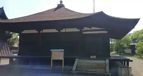 鶴林寺の本殿・本堂