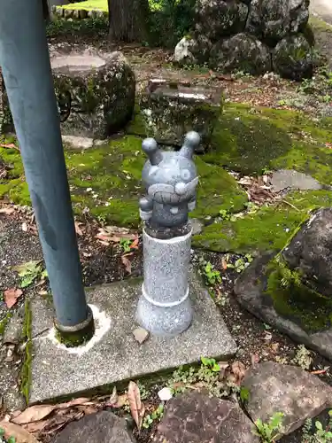 大川上美良布神社の像