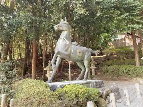 春日神社の像