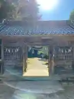 粟鹿神社の{uncategorized: "未分類", other: "その他", undefined: "問題あり", building: "その他建物", grave: "お墓", sacred_gate: "鳥居", guardian: "狛犬", statue: "像", buddha: "仏像", history: "歴史", nature: "自然", garden: "庭園", animal: "動物", pagoda: "塔", temizu: "手水舎", mountain_gate: "山門・神門", sanctuary: "本殿・本堂", subordinate: "末社・摂社", art: "芸術", scenery: "景色", jizo: "地蔵", ema: "絵馬", goshuin: "御朱印", omikuji: "おみくじ", items: "授与品その他", amulet: "お守り", goshuincho: "御朱印帳", eats: "食事", festival: "お祭り", votive_dance: "神楽", shichigosan: "七五三参", wedding: "結婚式", experience: "体験その他", initially: "初詣", around: "周辺", anti_infection: "感染症対策"}
