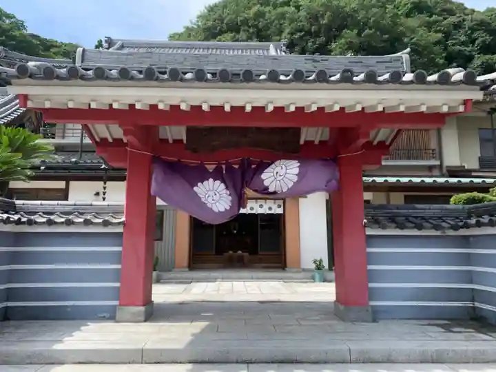 尾張高野山宗 総本山 岩屋寺の山門・神門