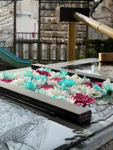 根岸八幡神社の手水舎