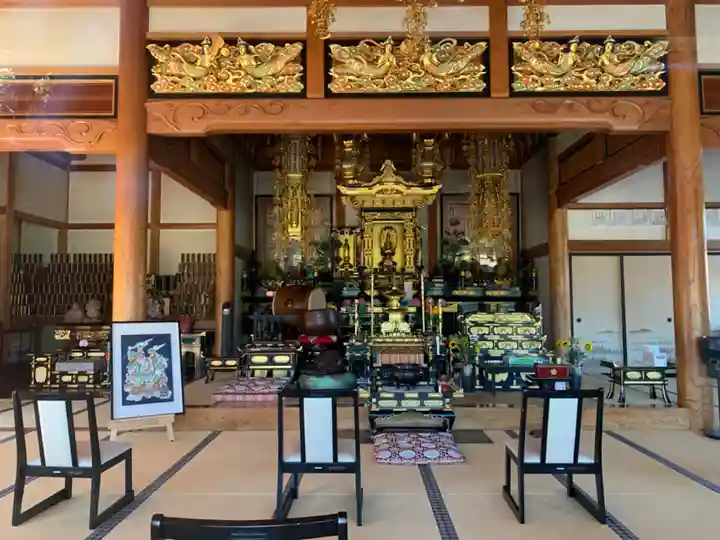 実蔵院の本殿・本堂