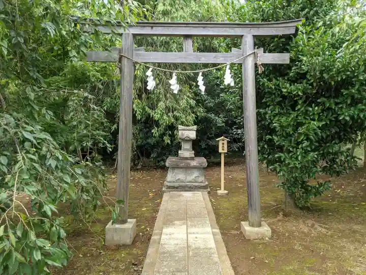 比々多神社の末社・摂社