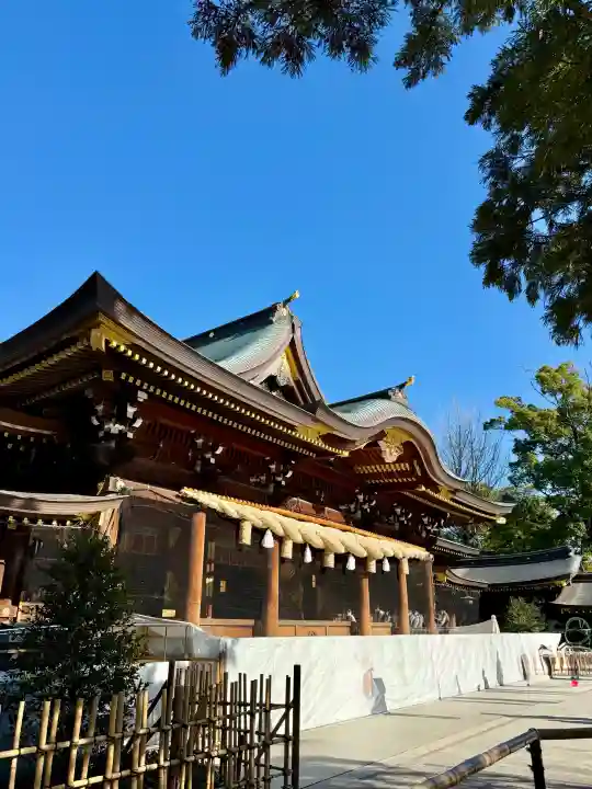 寒川神社の{uncategorized: "未分類", other: "その他", undefined: "問題あり", building: "その他建物", grave: "お墓", sacred_gate: "鳥居", guardian: "狛犬", statue: "像", buddha: "仏像", history: "歴史", nature: "自然", garden: "庭園", animal: "動物", pagoda: "塔", temizu: "手水舎", mountain_gate: "山門・神門", sanctuary: "本殿・本堂", subordinate: "末社・摂社", art: "芸術", scenery: "景色", jizo: "地蔵", ema: "絵馬", goshuin: "御朱印", omikuji: "おみくじ", items: "授与品その他", amulet: "お守り", goshuincho: "御朱印帳", eats: "食事", festival: "お祭り", votive_dance: "神楽", shichigosan: "七五三参", wedding: "結婚式", experience: "体験その他", initially: "初詣", around: "周辺", anti_infection: "感染症対策"}