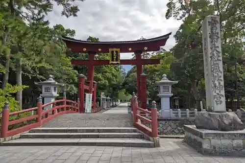 氣比神宮の鳥居