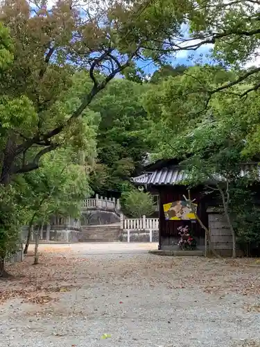 平之荘神社の庭園