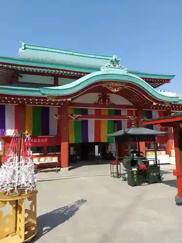 成田山横浜別院延命院の本殿・本堂