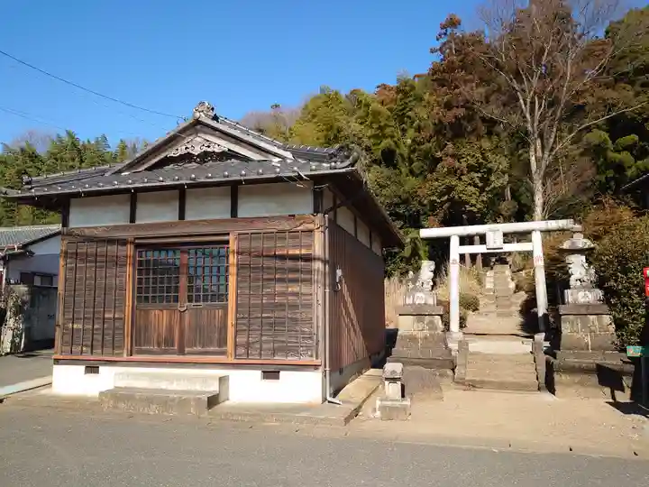 客人神社の鳥居