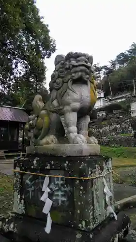 八雲神社の狛犬