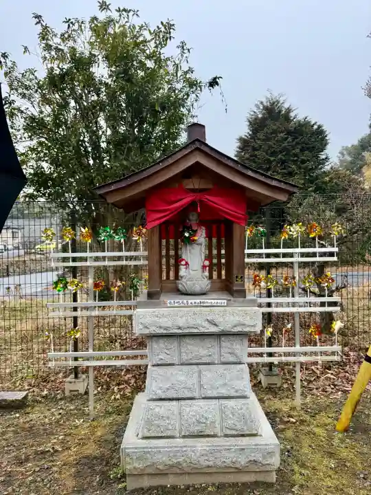 正福寺の{uncategorized: "未分類", other: "その他", undefined: "問題あり", building: "その他建物", grave: "お墓", sacred_gate: "鳥居", guardian: "狛犬", statue: "像", buddha: "仏像", history: "歴史", nature: "自然", garden: "庭園", animal: "動物", pagoda: "塔", temizu: "手水舎", mountain_gate: "山門・神門", sanctuary: "本殿・本堂", subordinate: "末社・摂社", art: "芸術", scenery: "景色", jizo: "地蔵", ema: "絵馬", goshuin: "御朱印", omikuji: "おみくじ", items: "授与品その他", amulet: "お守り", goshuincho: "御朱印帳", eats: "食事", festival: "お祭り", votive_dance: "神楽", shichigosan: "七五三参", wedding: "結婚式", experience: "体験その他", initially: "初詣", around: "周辺", anti_infection: "感染症対策"}