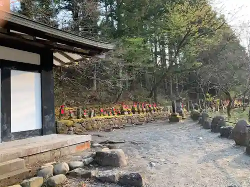 慈雲寺（並び地蔵　化け地蔵）の地蔵