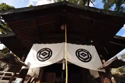 艮神社の本殿・本堂