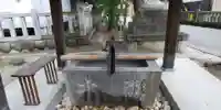 堤治神社の手水舎