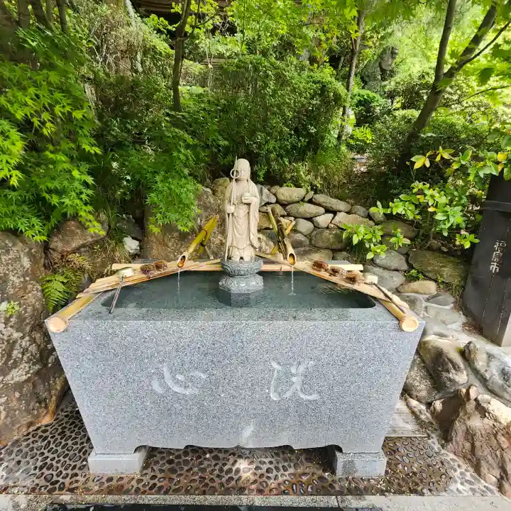 大正寺(中野不動尊)の{uncategorized: "未分類", other: "その他", undefined: "問題あり", building: "その他建物", grave: "お墓", sacred_gate: "鳥居", guardian: "狛犬", statue: "像", buddha: "仏像", history: "歴史", nature: "自然", garden: "庭園", animal: "動物", pagoda: "塔", temizu: "手水舎", mountain_gate: "山門・神門", sanctuary: "本殿・本堂", subordinate: "末社・摂社", art: "芸術", scenery: "景色", jizo: "地蔵", ema: "絵馬", goshuin: "御朱印", omikuji: "おみくじ", items: "授与品その他", amulet: "お守り", goshuincho: "御朱印帳", eats: "食事", festival: "お祭り", votive_dance: "神楽", shichigosan: "七五三参", wedding: "結婚式", experience: "体験その他", initially: "初詣", around: "周辺", anti_infection: "感染症対策"}