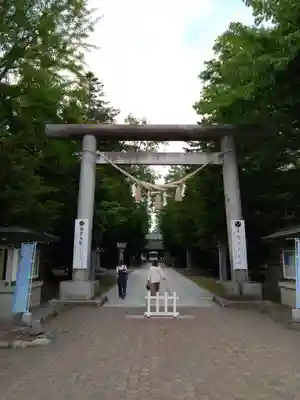 帯廣神社の鳥居