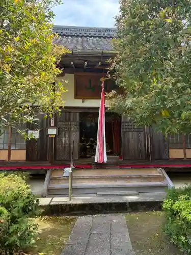 正法寺の{uncategorized: "未分類", other: "その他", undefined: "問題あり", building: "その他建物", grave: "お墓", sacred_gate: "鳥居", guardian: "狛犬", statue: "像", buddha: "仏像", history: "歴史", nature: "自然", garden: "庭園", animal: "動物", pagoda: "塔", temizu: "手水舎", mountain_gate: "山門・神門", sanctuary: "本殿・本堂", subordinate: "末社・摂社", art: "芸術", scenery: "景色", jizo: "地蔵", ema: "絵馬", goshuin: "御朱印", omikuji: "おみくじ", items: "授与品その他", amulet: "お守り", goshuincho: "御朱印帳", eats: "食事", festival: "お祭り", votive_dance: "神楽", shichigosan: "七五三参", wedding: "結婚式", experience: "体験その他", initially: "初詣", around: "周辺", anti_infection: "感染症対策"}