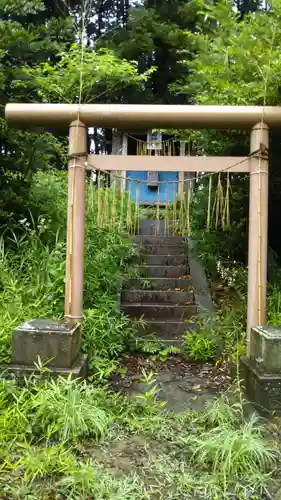 諏訪神社の末社