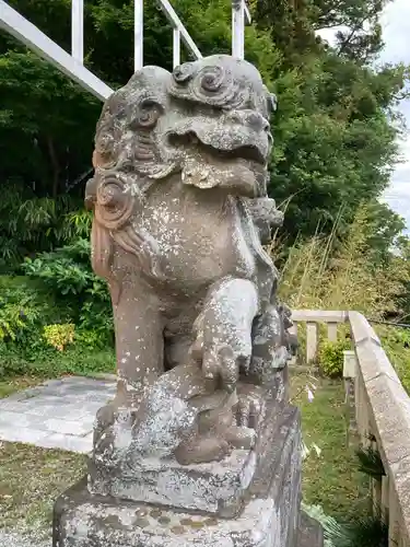 叶神社（東叶神社）の狛犬