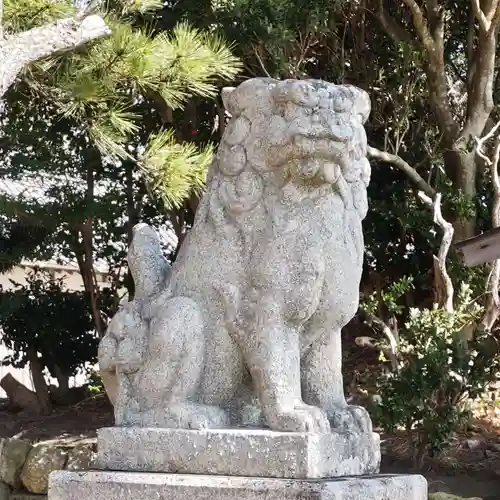 日間賀神社の狛犬