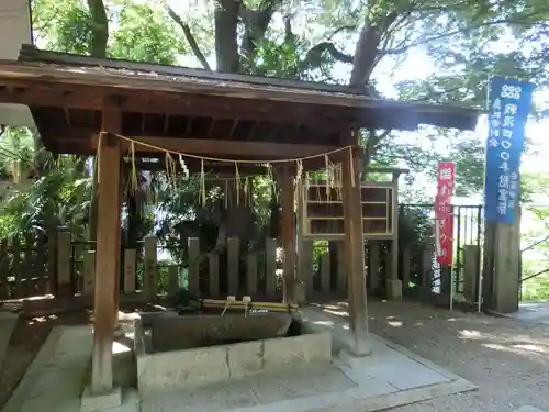 安居神社の手水舎