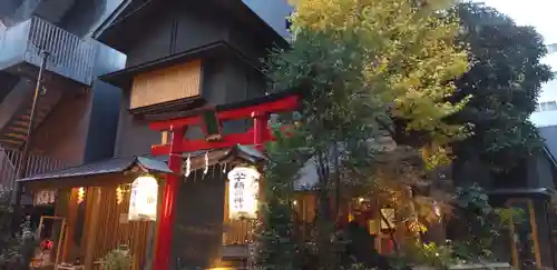 五十稲荷神社(栄寿稲荷神社)の鳥居