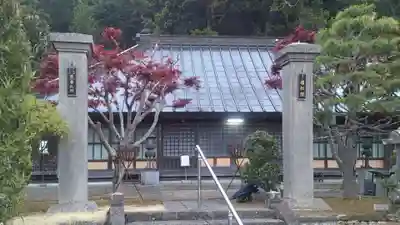 嶺松院の本殿・本堂