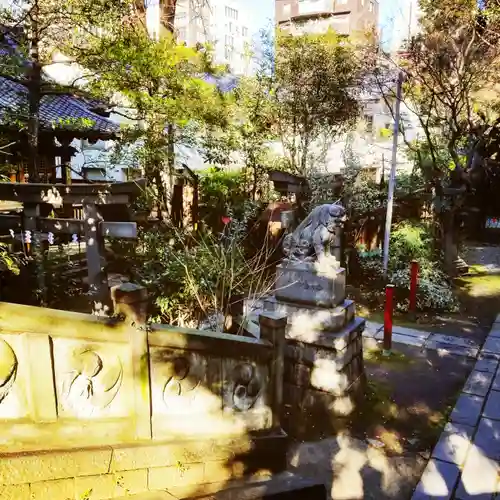 赤坂氷川神社の狛犬