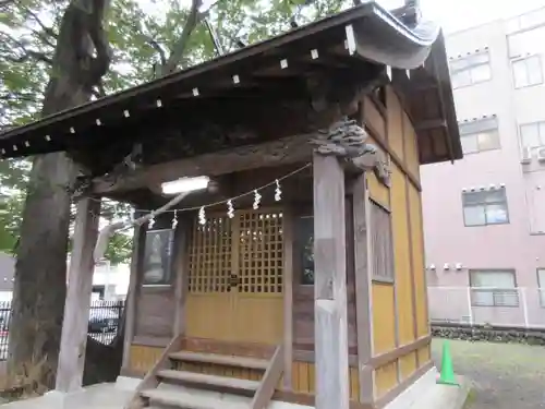 日野八坂神社の末社・摂社