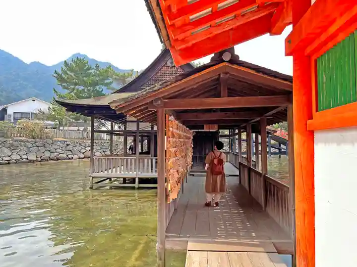 厳島神社(広島県)